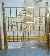 Brass bed - Click for a closer look